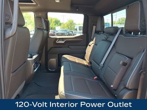 Used 2025 GMC Sierra 1500 Denali w/ Denali Reserve Package AWD/4WD image 19