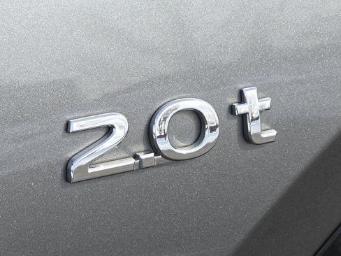 Used 2019 INFINITI QX30 w/ Navigation Package image 16