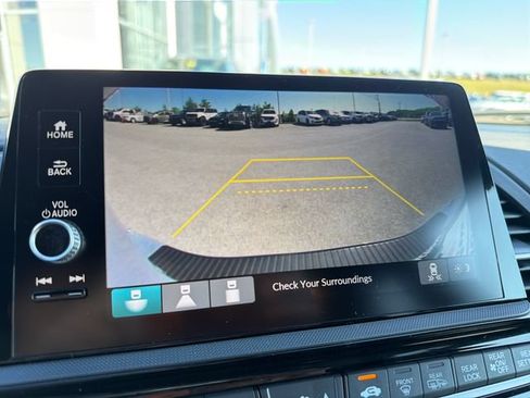 Used 2025 Honda Odyssey Sport-L image 27