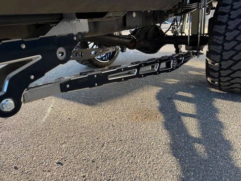 Used 2024 Ford F250 Platinum image 14