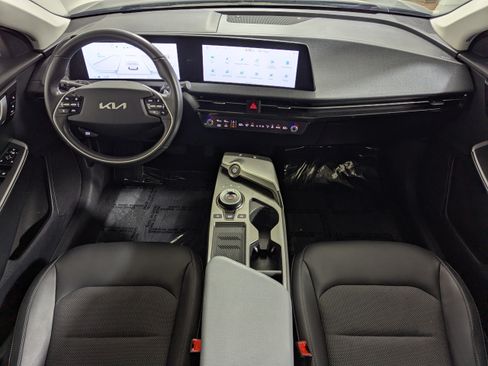 Used 2024 Kia EV6 Light RWD image 10