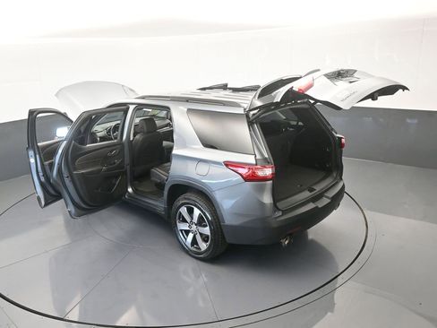 Used 2020 Chevrolet Traverse LT w/ LT Premium Package image 81