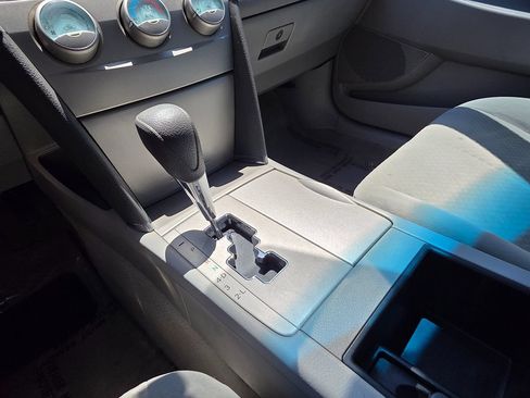 Used 2009 Toyota Camry LE FWD image 32