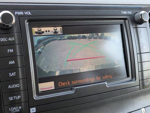 Used 2014 Toyota Sienna XLE w/ XLE Premium Package AWD/4WD image 15