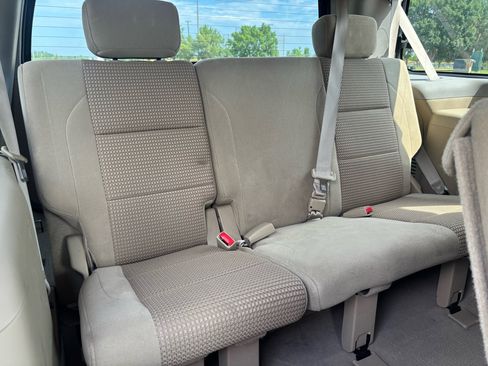 Used 2011 Nissan Armada SV image 14