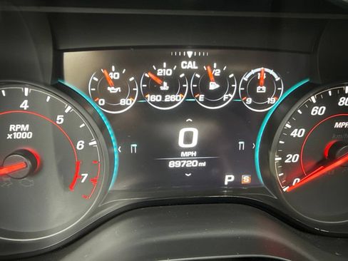 Used 2018 Chevrolet Camaro SS RWD image 27