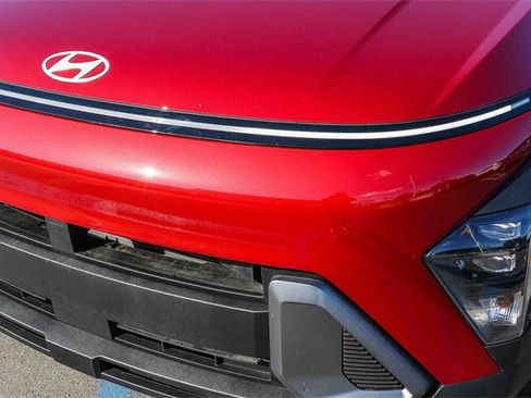 Certified 2025 Hyundai Kona SEL image 11