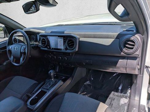 Used 2023 Toyota Tacoma TRD Off-Road w/ Advanced Technology Package AWD/4WD image 20