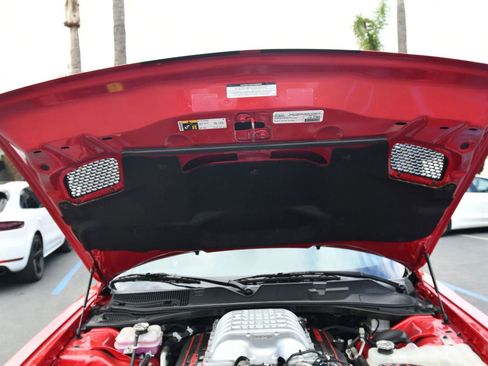 Used 2016 Dodge Challenger SRT Hellcat image 20