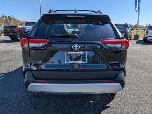 Used 2019 Toyota RAV4 Adventure image 5