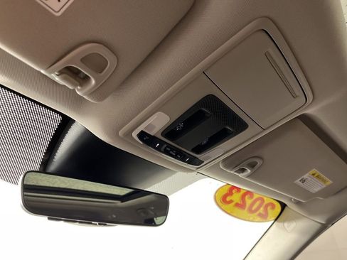 Certified 2023 Honda Pilot Elite image 27