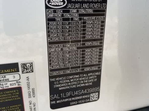 Used 2025 Land Rover Range Rover Sport Dynamic SE image 12