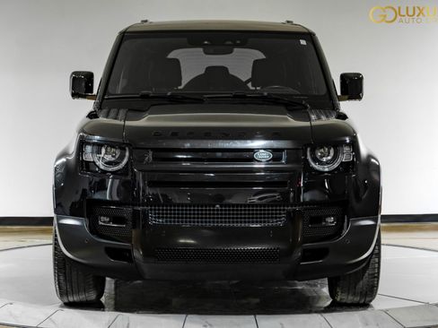 Used 2023 Land Rover Defender 110 SE image 7