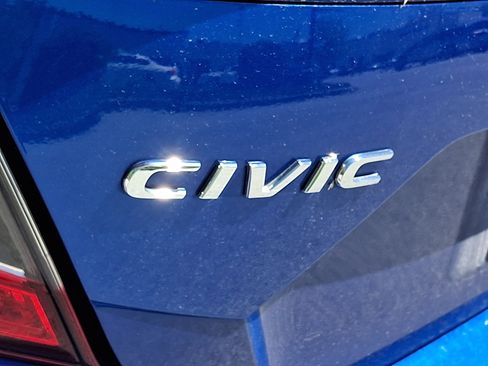 Used 2021 Honda Civic Sport image 4