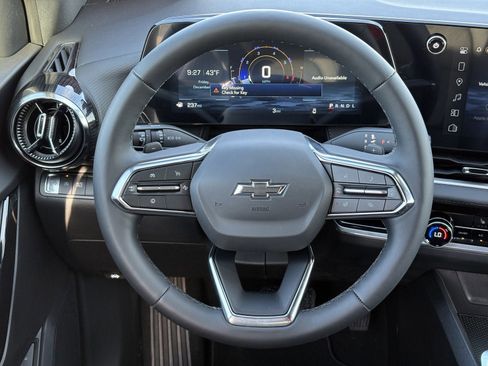 New 2026 Chevrolet Equinox LT image 32