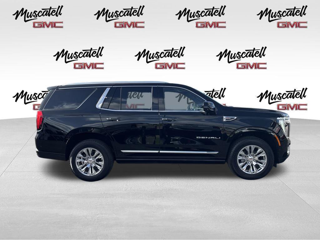 Used 2026 GMC Yukon Denali w/ Sun & Power Step Package AWD/4WD image 2
