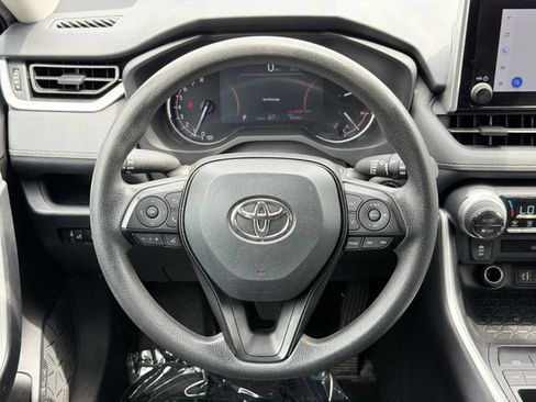 Used 2024 Toyota RAV4 XLE FWD image 13