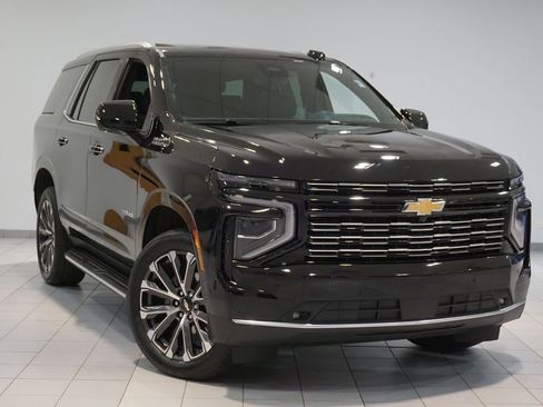 Certified 2025 Chevrolet Tahoe High Country w/ Sun And Tow Package image 4