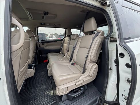 Used 2018 Honda Odyssey Elite image 17
