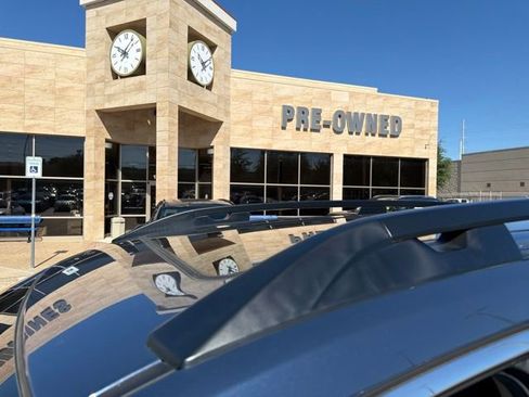 Used 2023 Subaru Ascent Limited w/ Technology Package AWD/4WD image 7