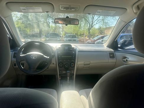 Used 2013 Toyota Corolla L FWD image 12