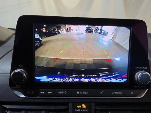 Used 2024 Nissan Altima 2.5 SV FWD image 22