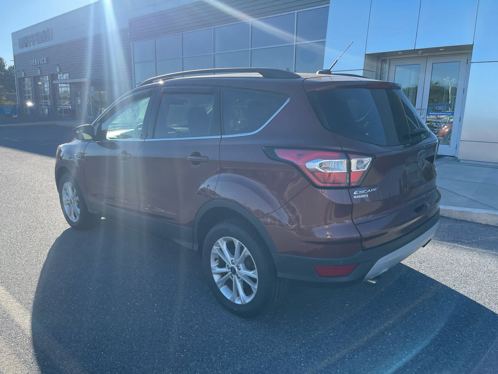 Used 2018 Ford Escape SE AWD/4WD image 3