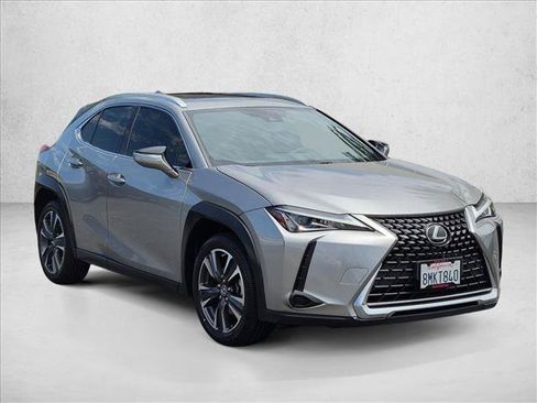 Used 2019 Lexus UX 200 w/ Accessory Package FWD image 3