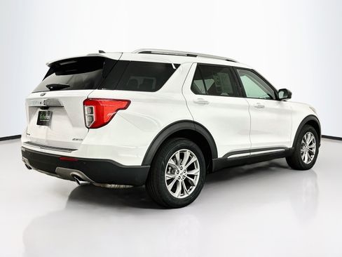 Used 2023 Ford Explorer Limited AWD/4WD image 9