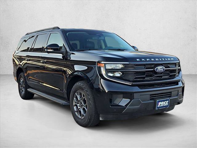 Used 2026 Ford Expedition Max Active RWD image 3