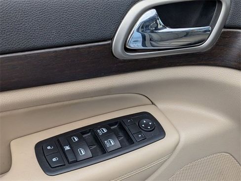 Used 2014 Jeep Grand Cherokee Laredo w/ Trailer Tow Group IV image 14