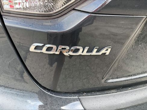 Used 2025 Toyota Corolla SE FWD image 28