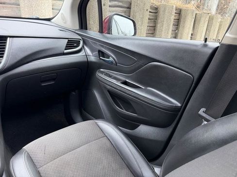 Used 2019 Buick Encore Preferred image 12