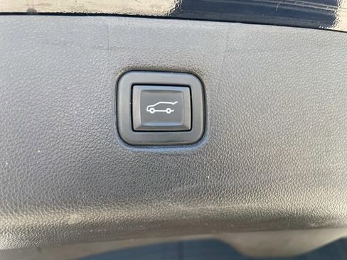 Used 2020 Chevrolet Blazer LT FWD image 10
