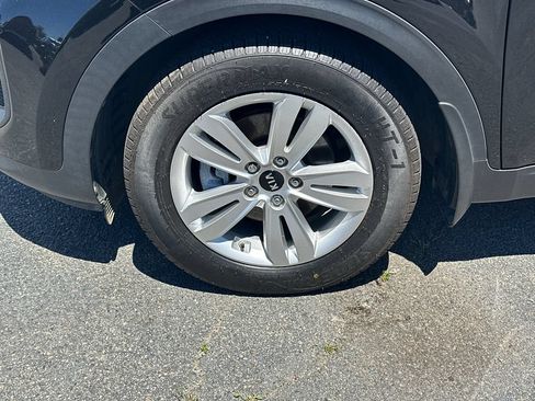 Used 2019 Kia Sportage LX FWD image 11