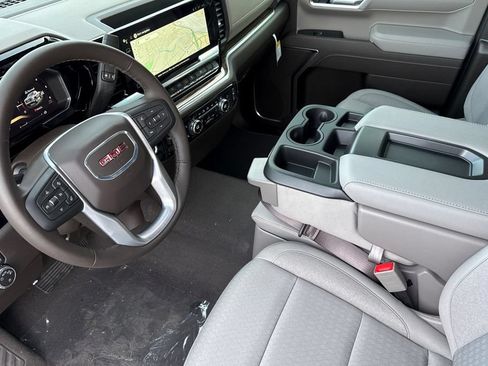 New 2026 GMC Sierra 1500 SLE w/ Preferred Package AWD/4WD image 7