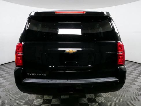 Used 2018 Chevrolet Suburban LT AWD/4WD image 31
