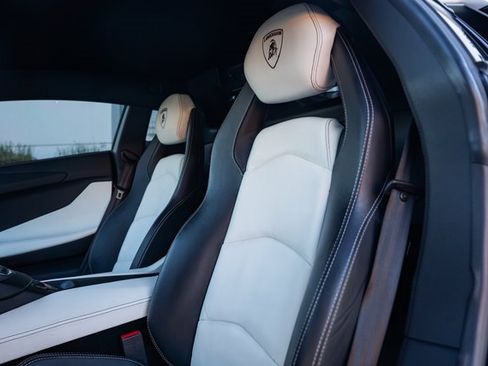 Used 2015 Lamborghini Aventador LP 700-4 image 28