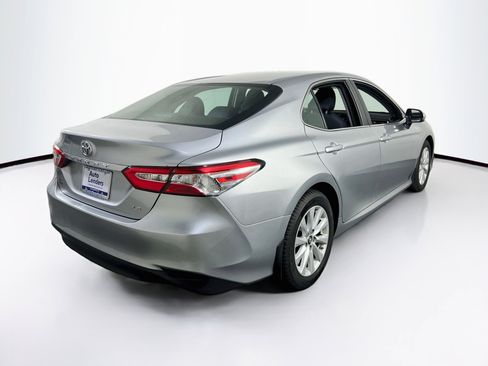 Used 2018 Toyota Camry LE w/ Protection Package (Q2) FWD image 5