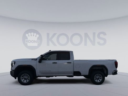 New 2026 GMC Sierra 3500 Pro image 2