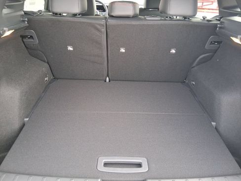 New 2026 Nissan Kicks SR w/ Cold Weather Package FWD image 8