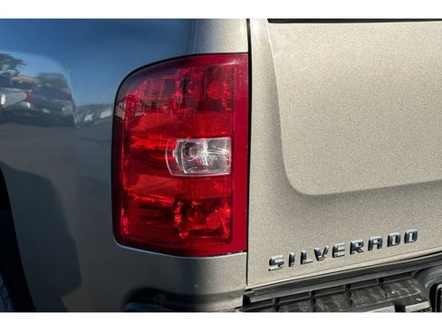 Used 2008 Chevrolet Silverado 1500 W/T image 29