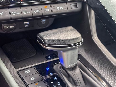 Used 2024 Hyundai Elantra Limited image 26