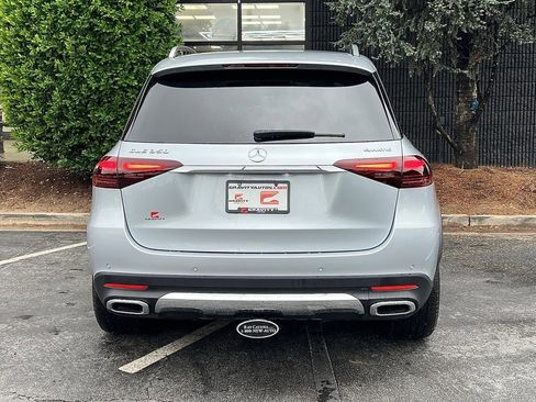 Used 2025 Mercedes-Benz GLE 350 4MATIC w/ Winter Package image 13
