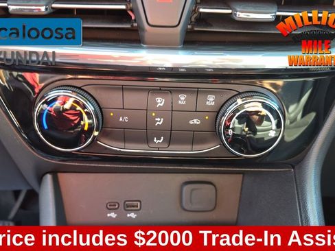 Used 2024 Buick Encore GX Sport Touring AWD/4WD image 21
