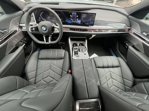 New 2025 BMW 740i xDrive w/ Executive Package AWD/4WD image 20