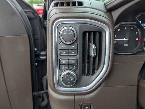 Used 2021 GMC Sierra 1500 Denali w/ Driver Alert Package II AWD/4WD image 26