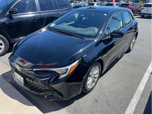 Used 2024 Toyota Corolla SE FWD image 2