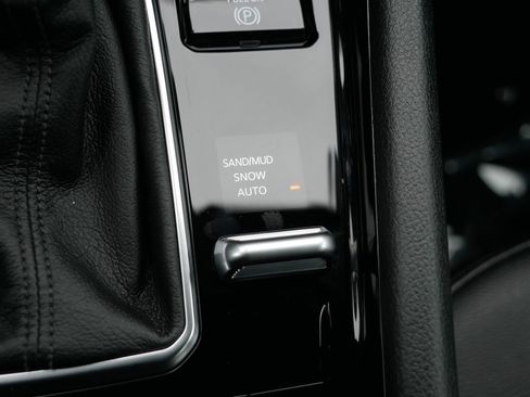 Used 2025 Jeep Compass Latitude w/ Altitude Special Edition image 26