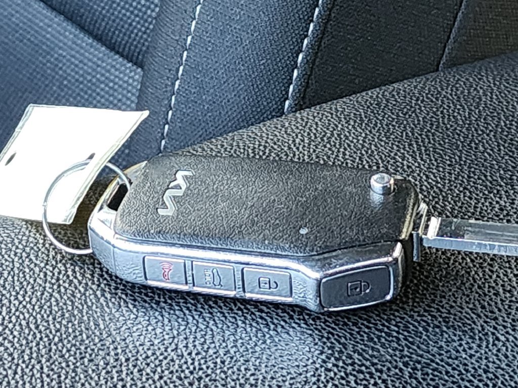 Certified 2024 Kia Forte LXS FWD image 28